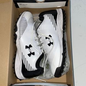 Underarmour size 8 Womens Lacrosse Finisher Cleats